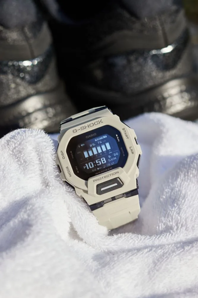 Casio GBD-200UU-9DR G-Shock Kol Saati 4 Casio GBD-200UU-9DR G-Shock Kol Saati - Görsel 2