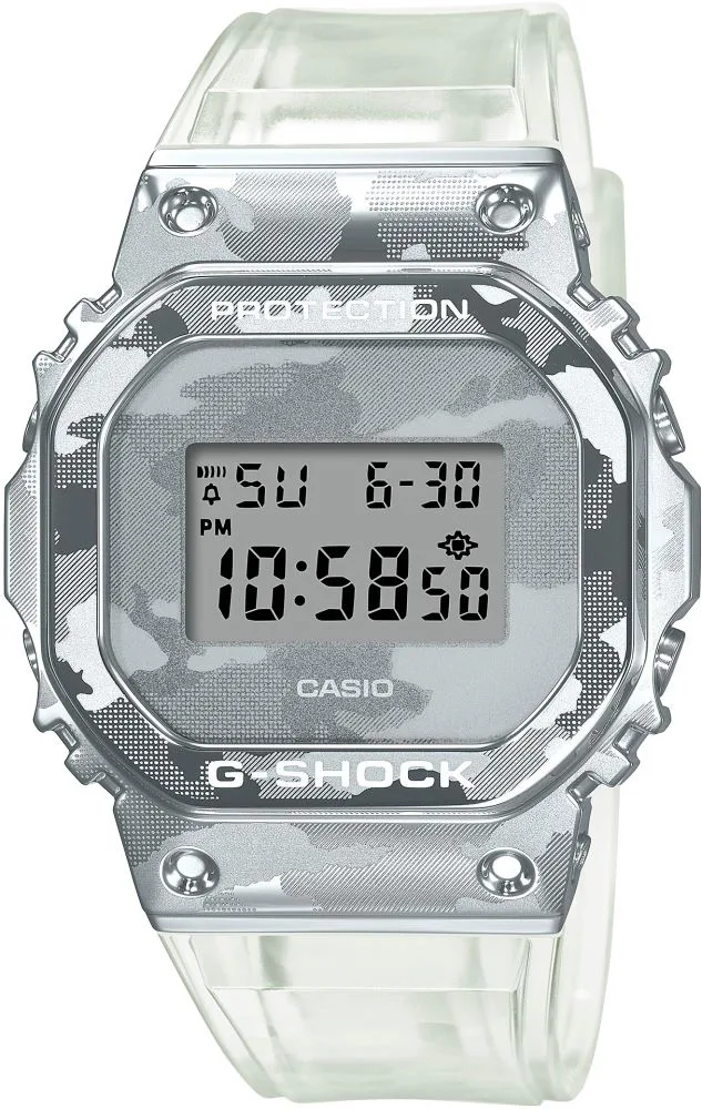 Casio G-Shock G-Steel GM-5600SCM-1DR Kol Saati 3 Casio G-Shock G-Steel GM-5600SCM-1DR Kol Saati
